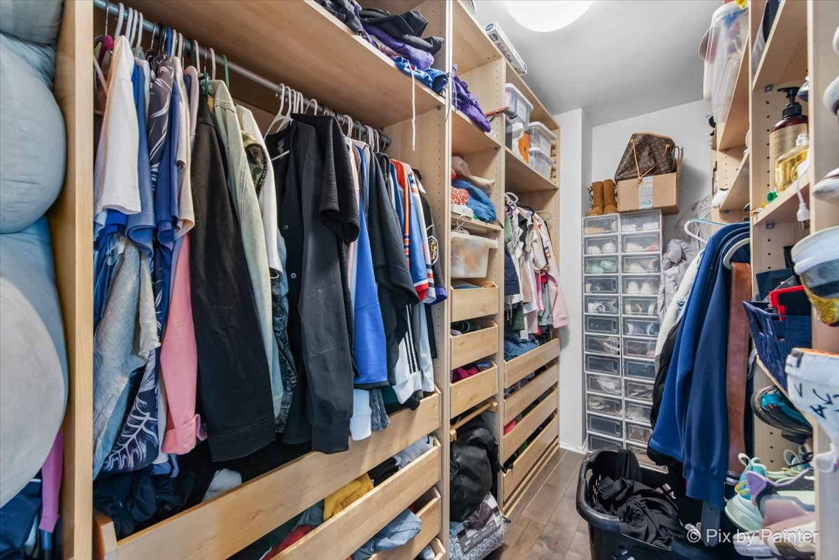 704 Circle Drive #704, Roselle, IL 60172