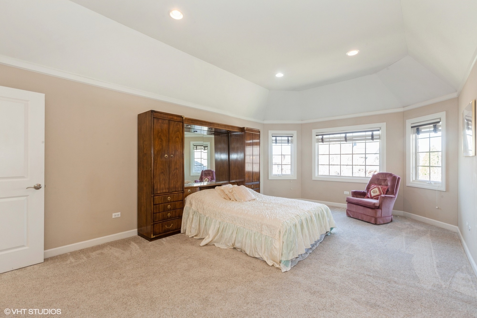 44 Baker Lane, Naperville, IL 60565