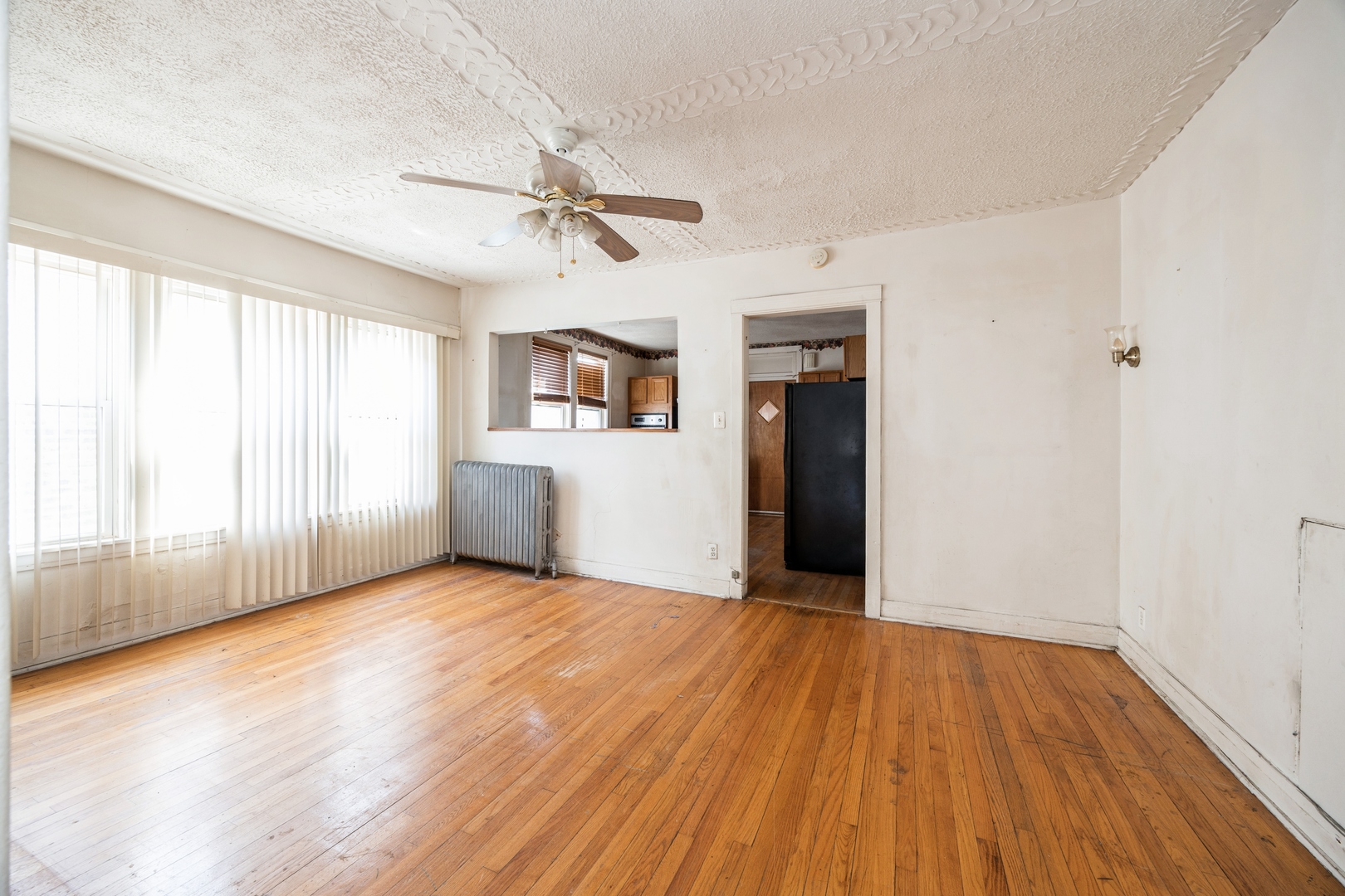 130 S MASON Avenue, Chicago, IL 60644