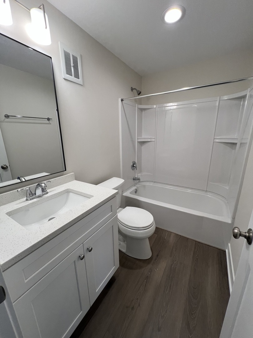 1115 Royal St George Drive #208, Naperville, IL 60563