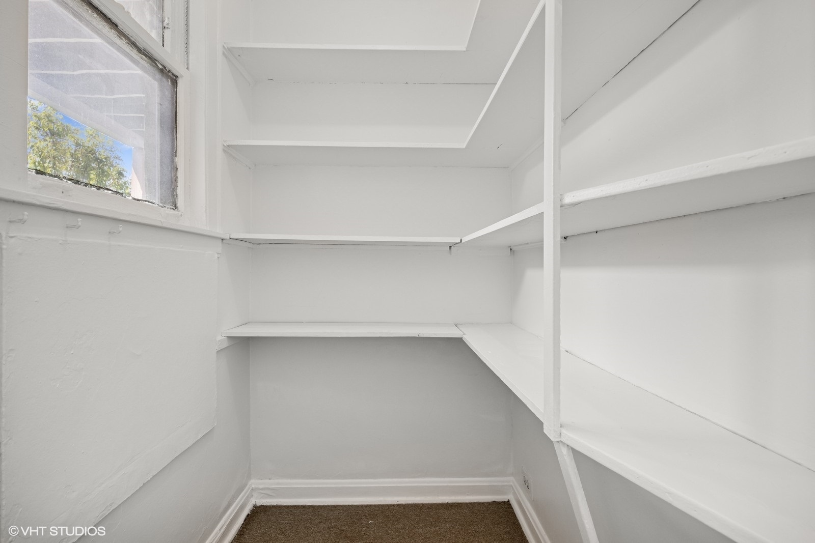 6608 N Washtenaw Avenue, Chicago, IL 60645