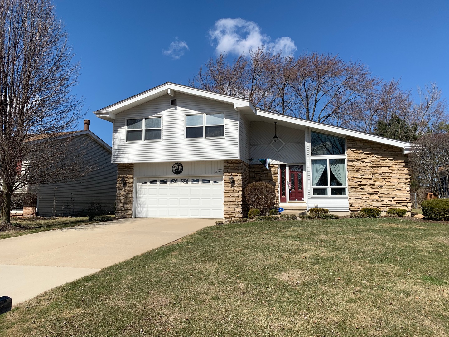 413 Brittany Lane, Lindenhurst, IL 60046