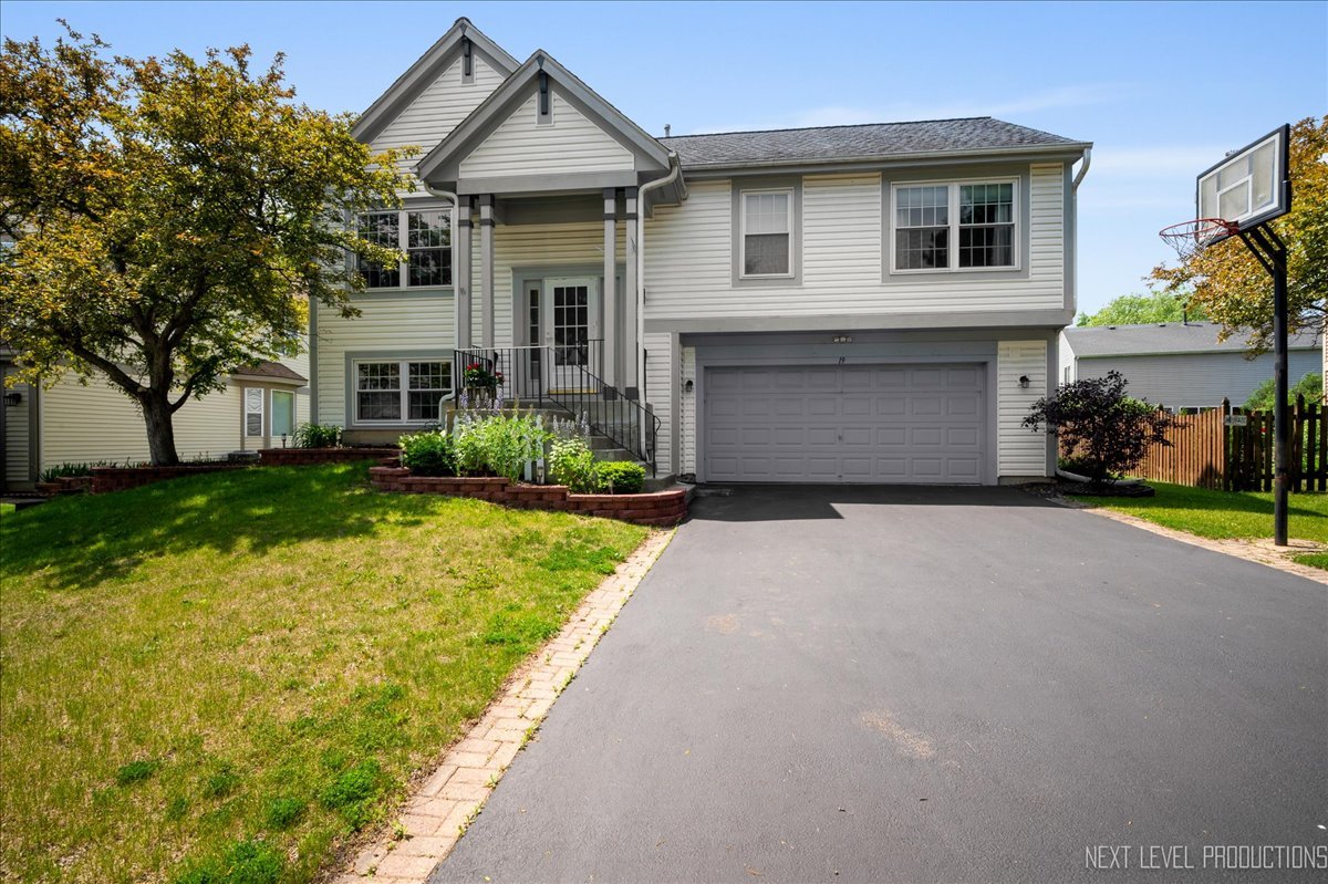 19 Vernon Court, South Elgin, IL 60177