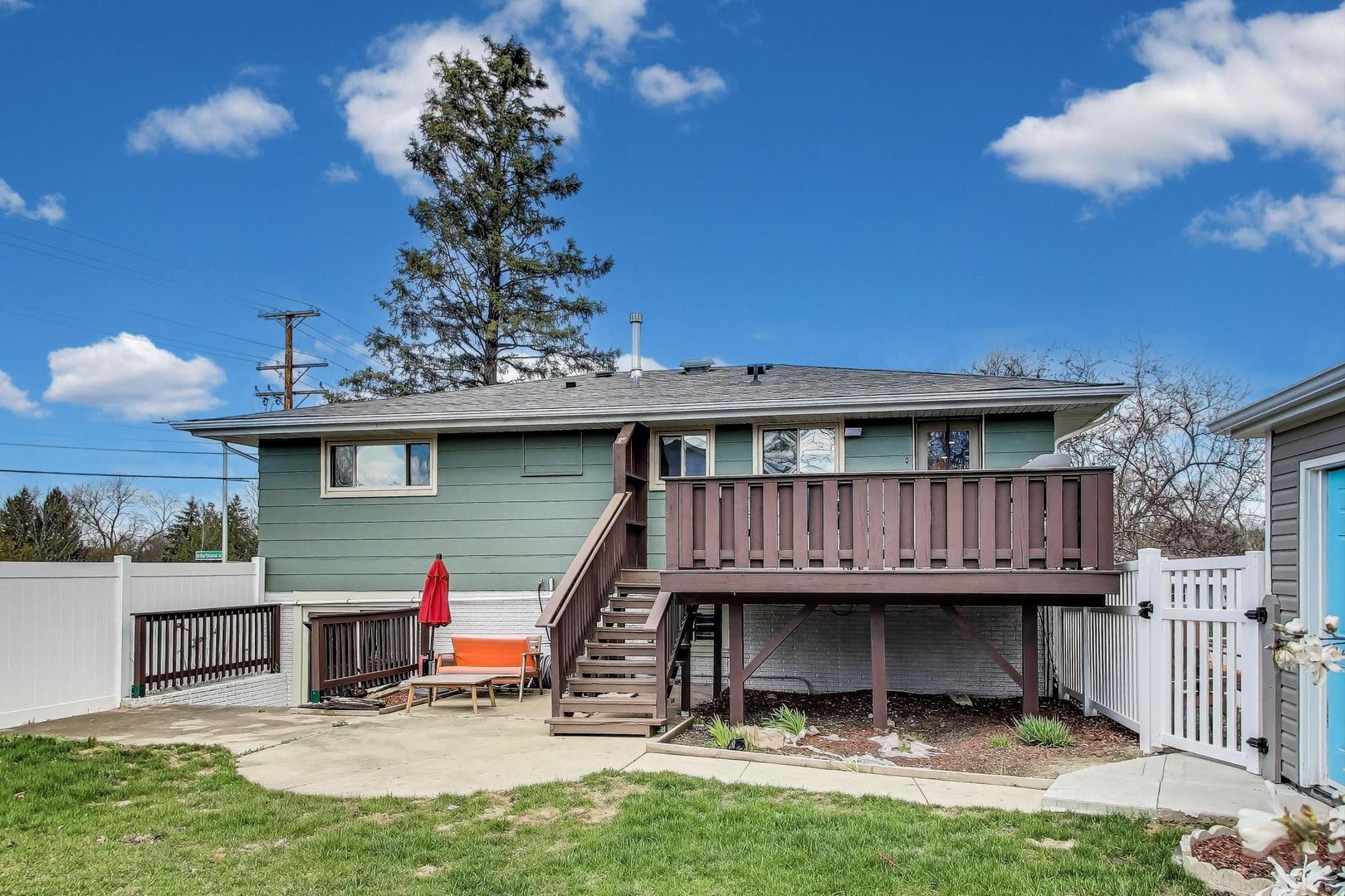 1533 HARTMANN Drive, Schaumburg, IL 60193