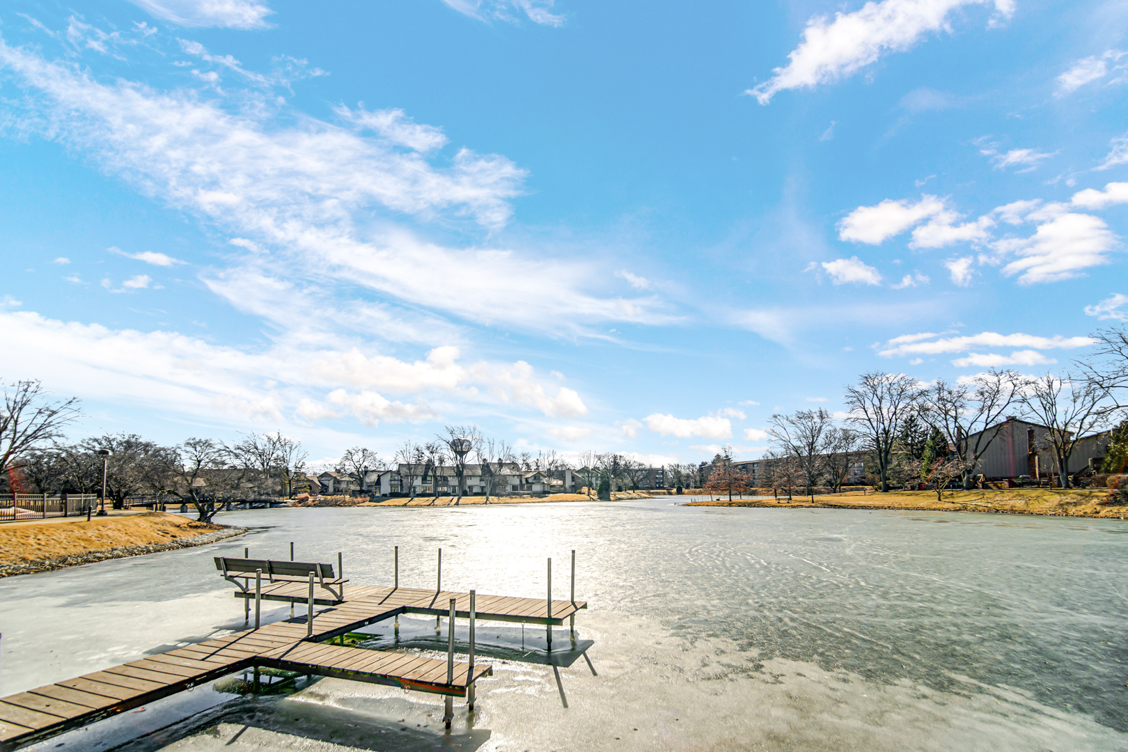 201 Lake Hinsdale Drive #404, Willowbrook, IL 60527