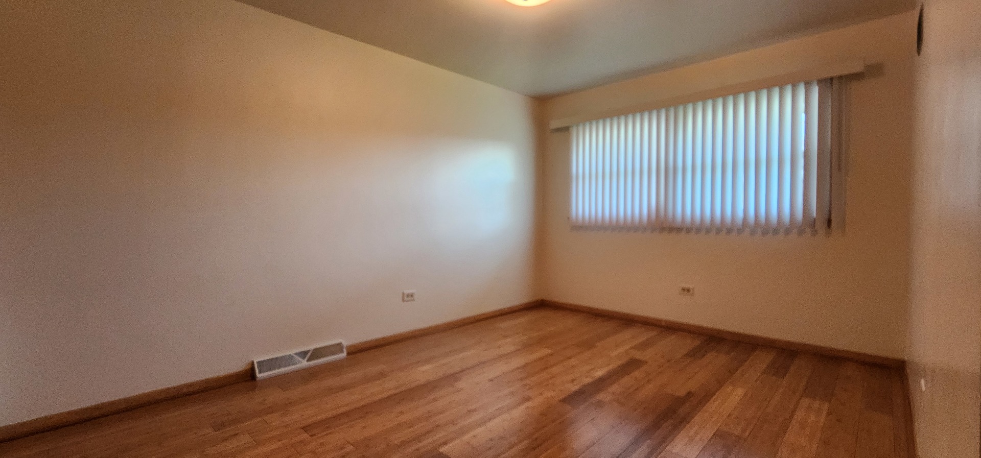 1009 E 171st Street, South Holland, IL 60473