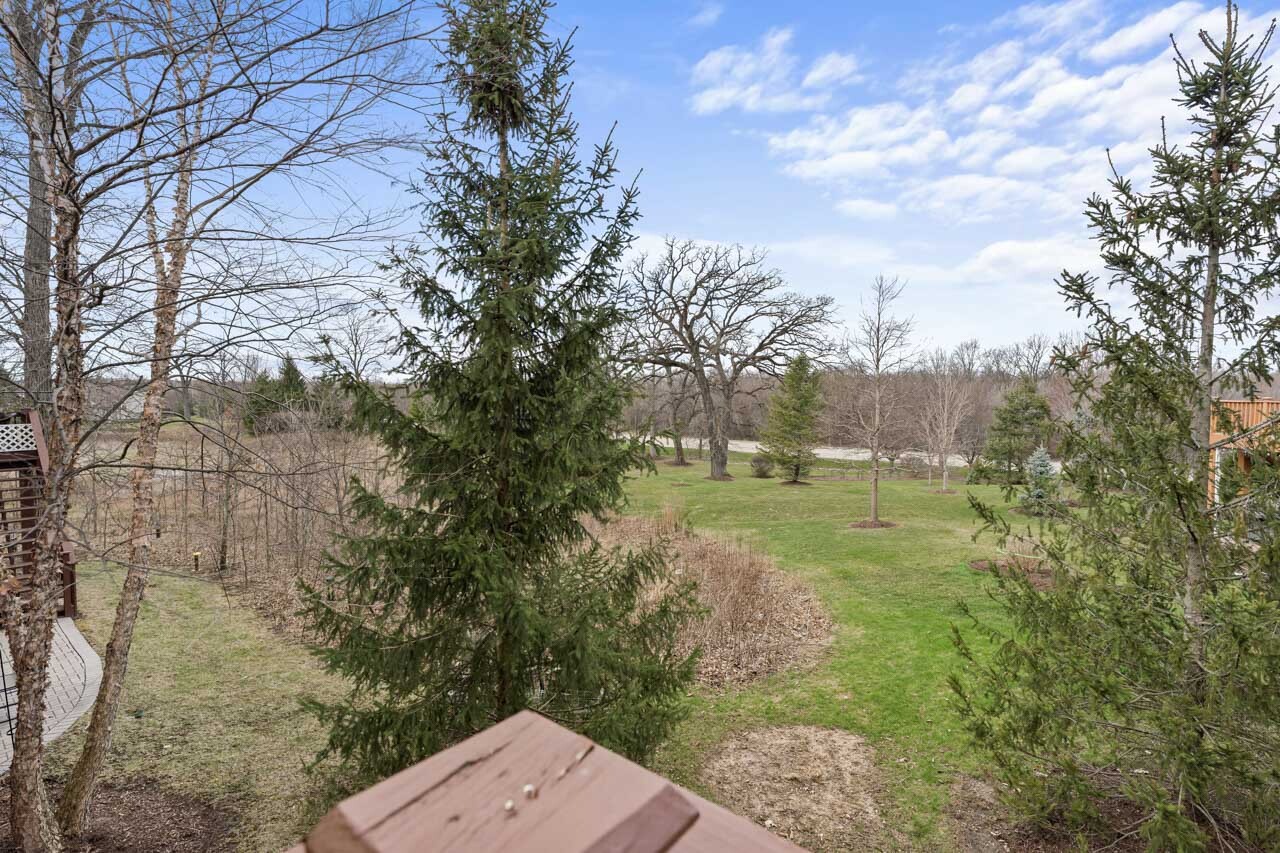 68 Tall Grass Court, Streamwood, IL 60107