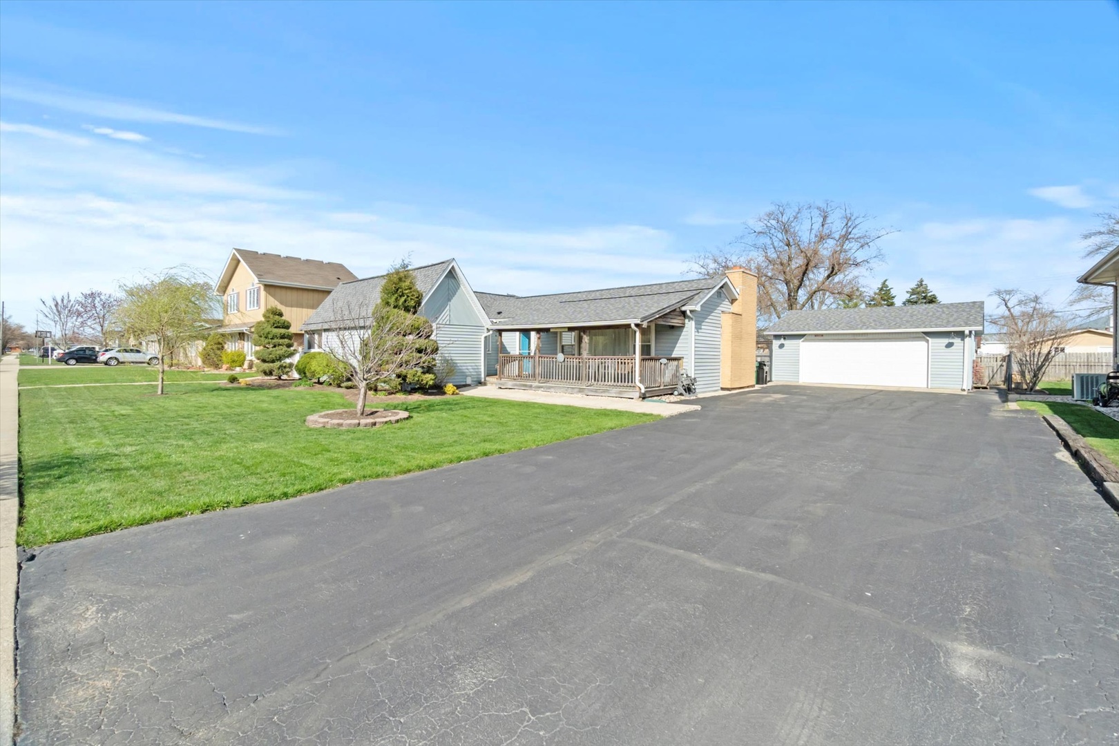 7611 S 78th Court, Bridgeview, IL 60455