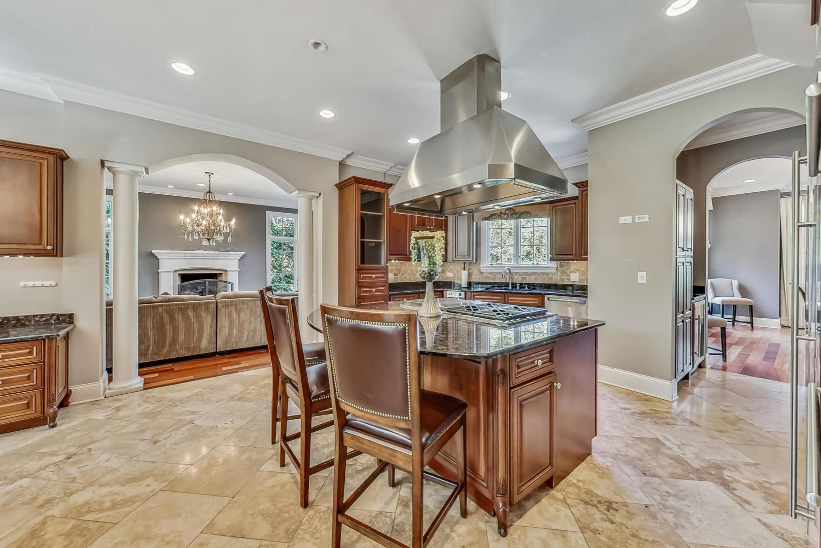 105 Fuller Road, Hinsdale, IL 60521