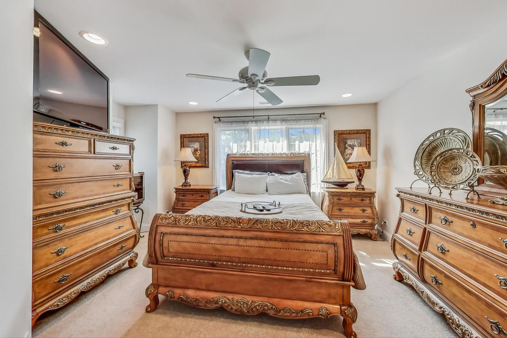 105 Fuller Road, Hinsdale, IL 60521