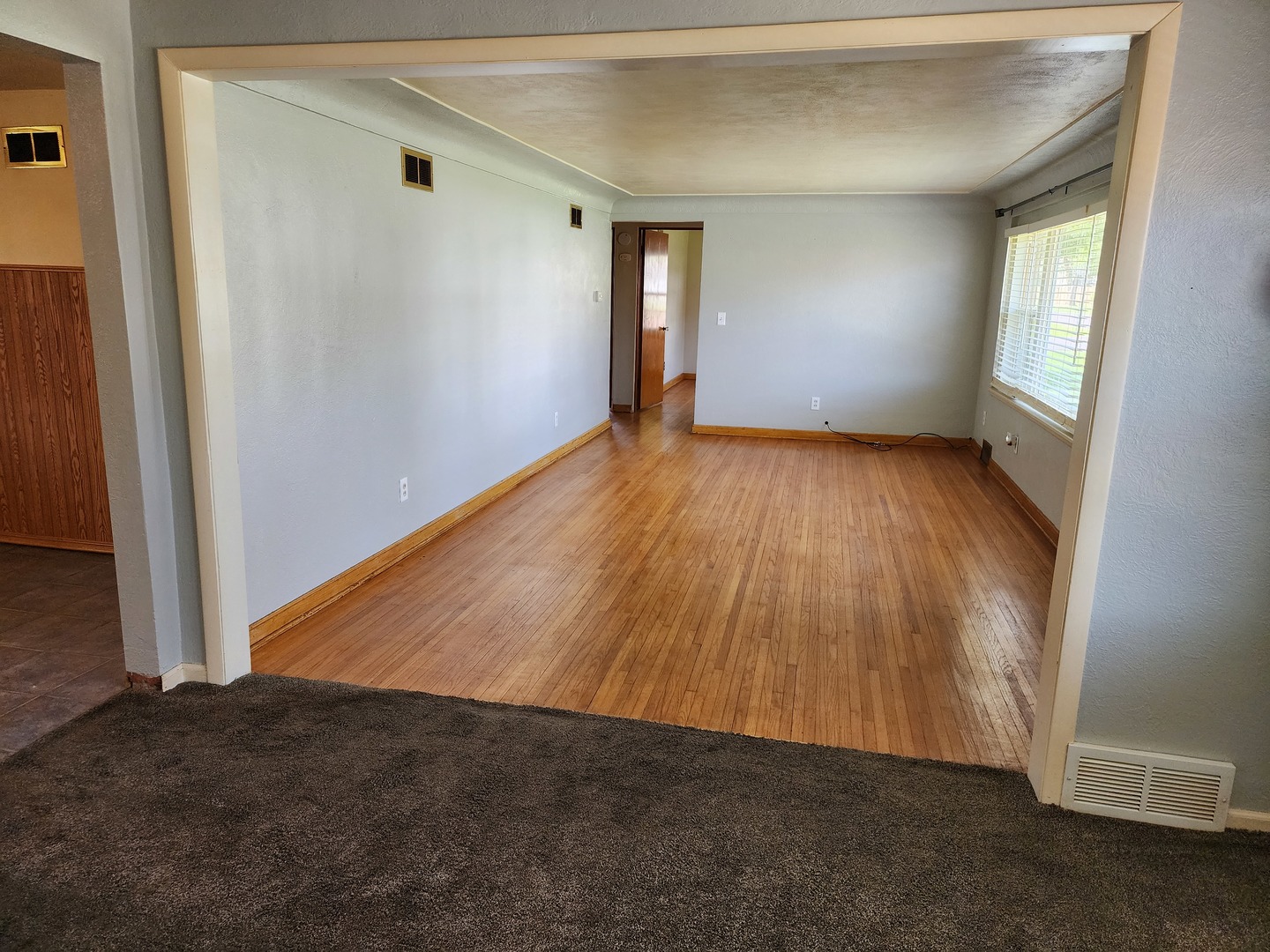 204 E Saint Louis Street, Minier, IL 61759