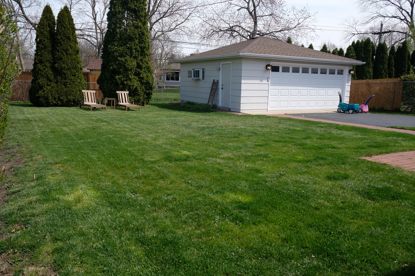 891 E Grant Drive, Des Plaines, IL 60016
