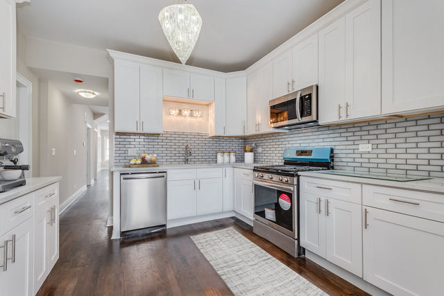 7740 S Vernon Avenue, Chicago, IL 60619