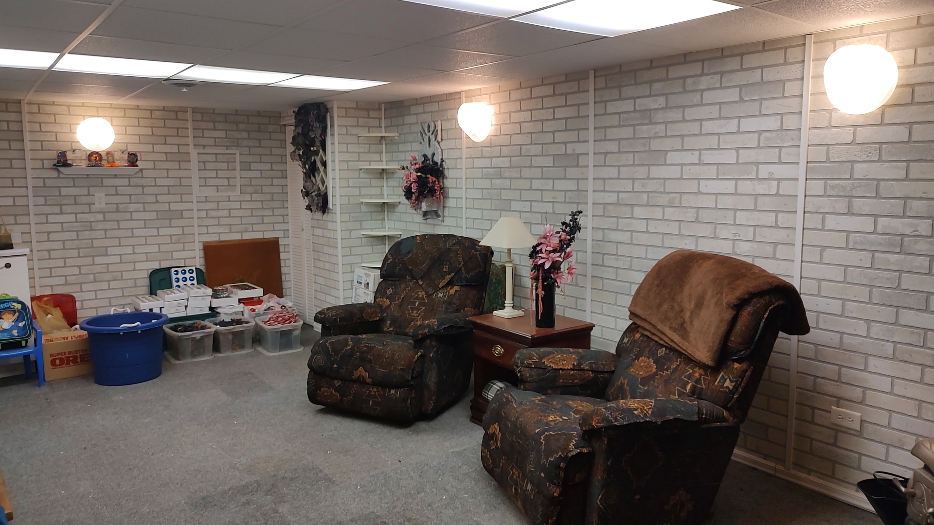 512 N Prospect Manor Avenue, Mount Prospect, IL 60056