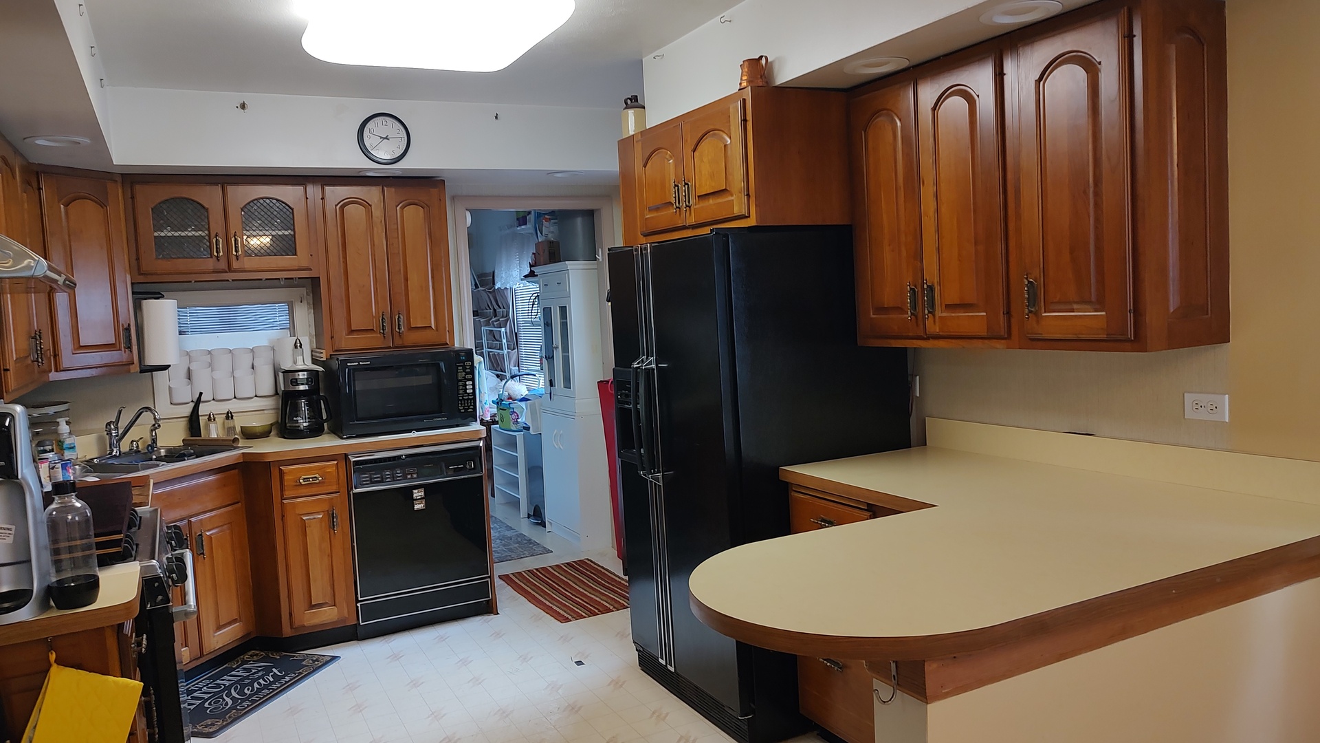 512 N Prospect Manor Avenue, Mount Prospect, IL 60056