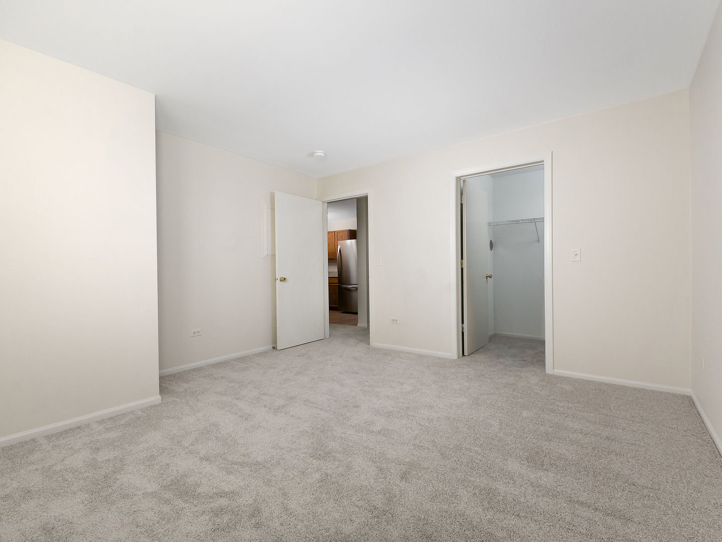 1309 Silverstone Drive #1309, Carpentersville, IL 60110