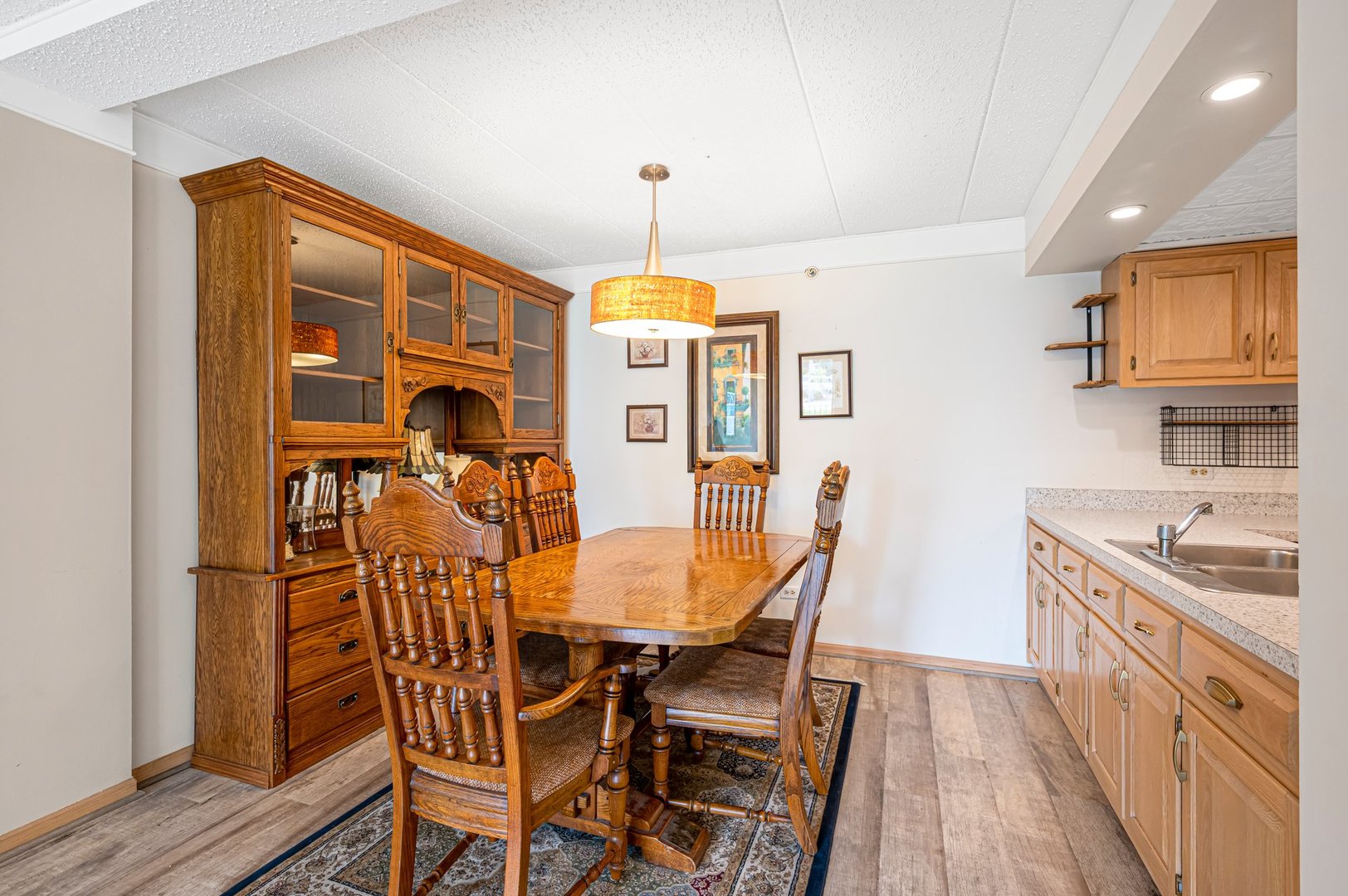 212 W Saint Charles Road #102, Lombard, IL 60148