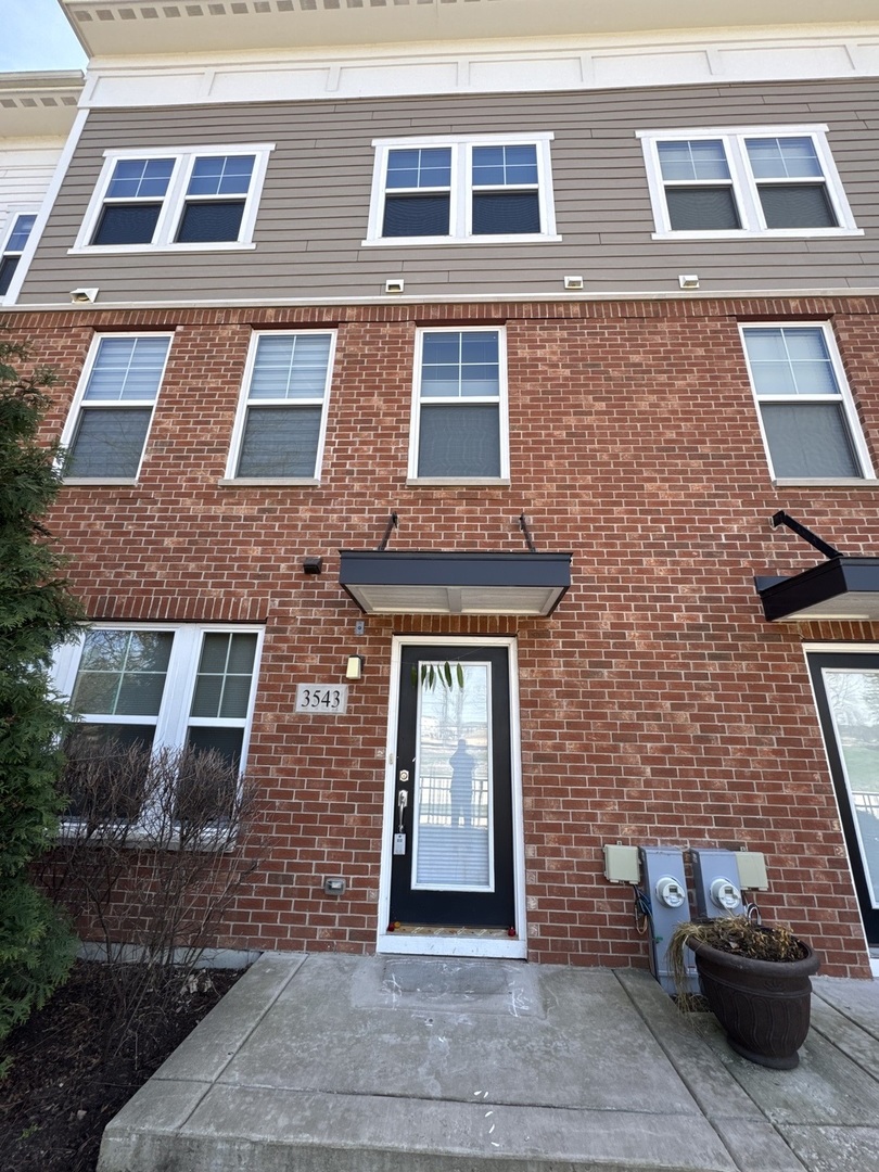 3543 Mulligan Drive, Woodridge, IL 60517