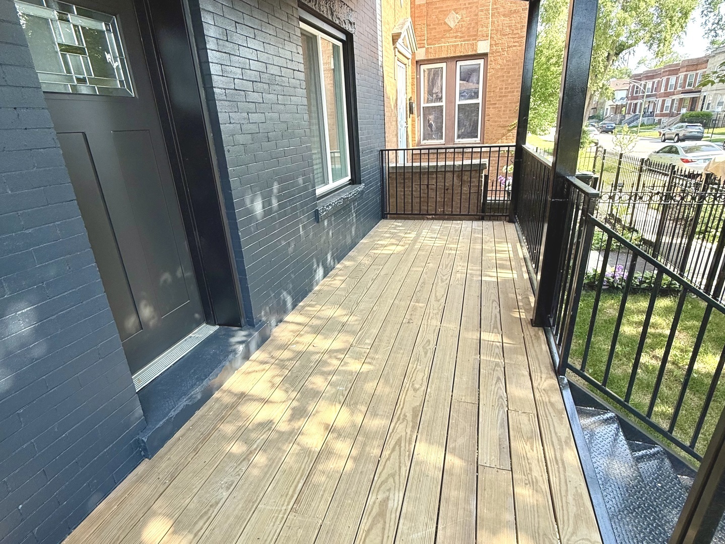 7042 S Eberhart Avenue, Chicago, IL 60637