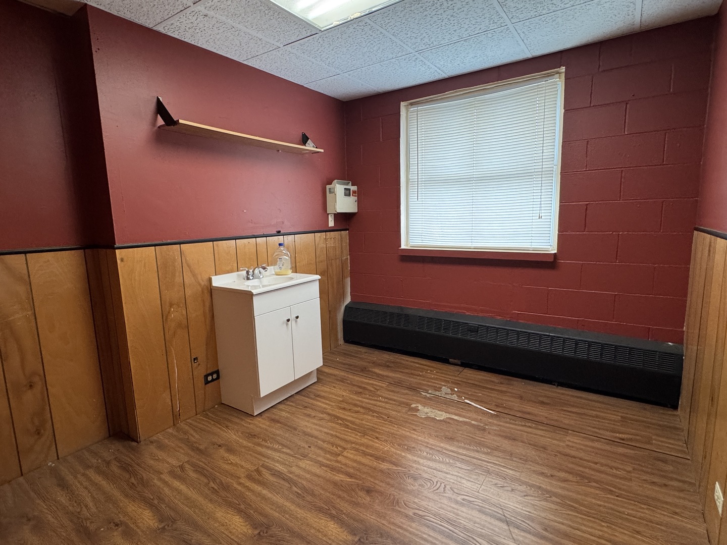 375-395 E State Street, South Elgin, IL 60177