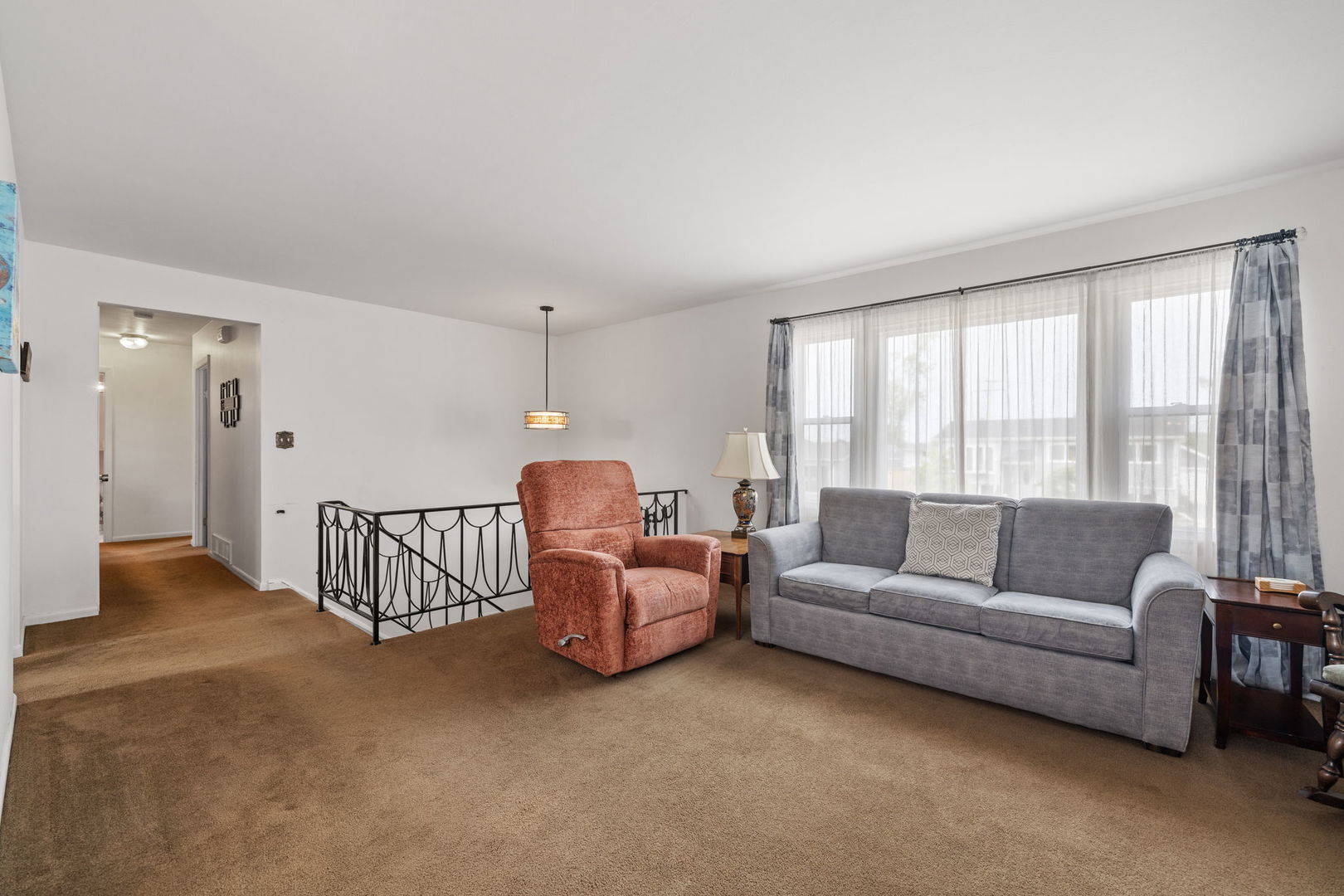 7821 Dalewood Parkway, Woodridge, IL 60517