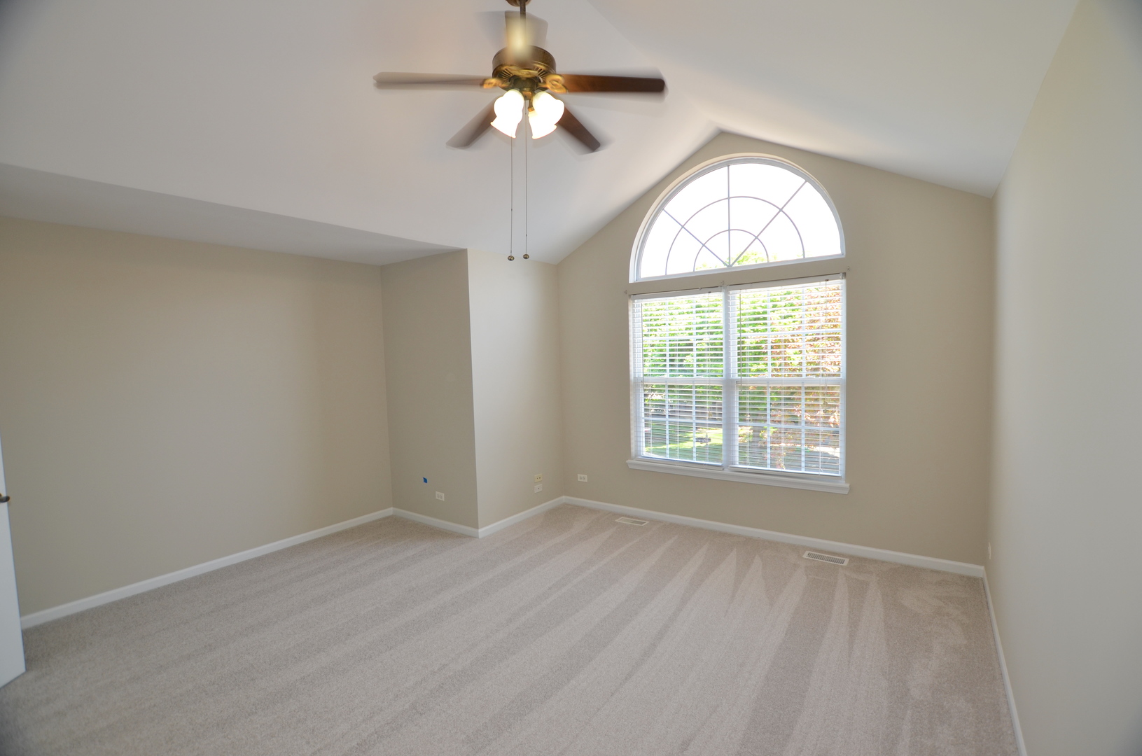 1211 Townes Circle, Aurora, IL 60502