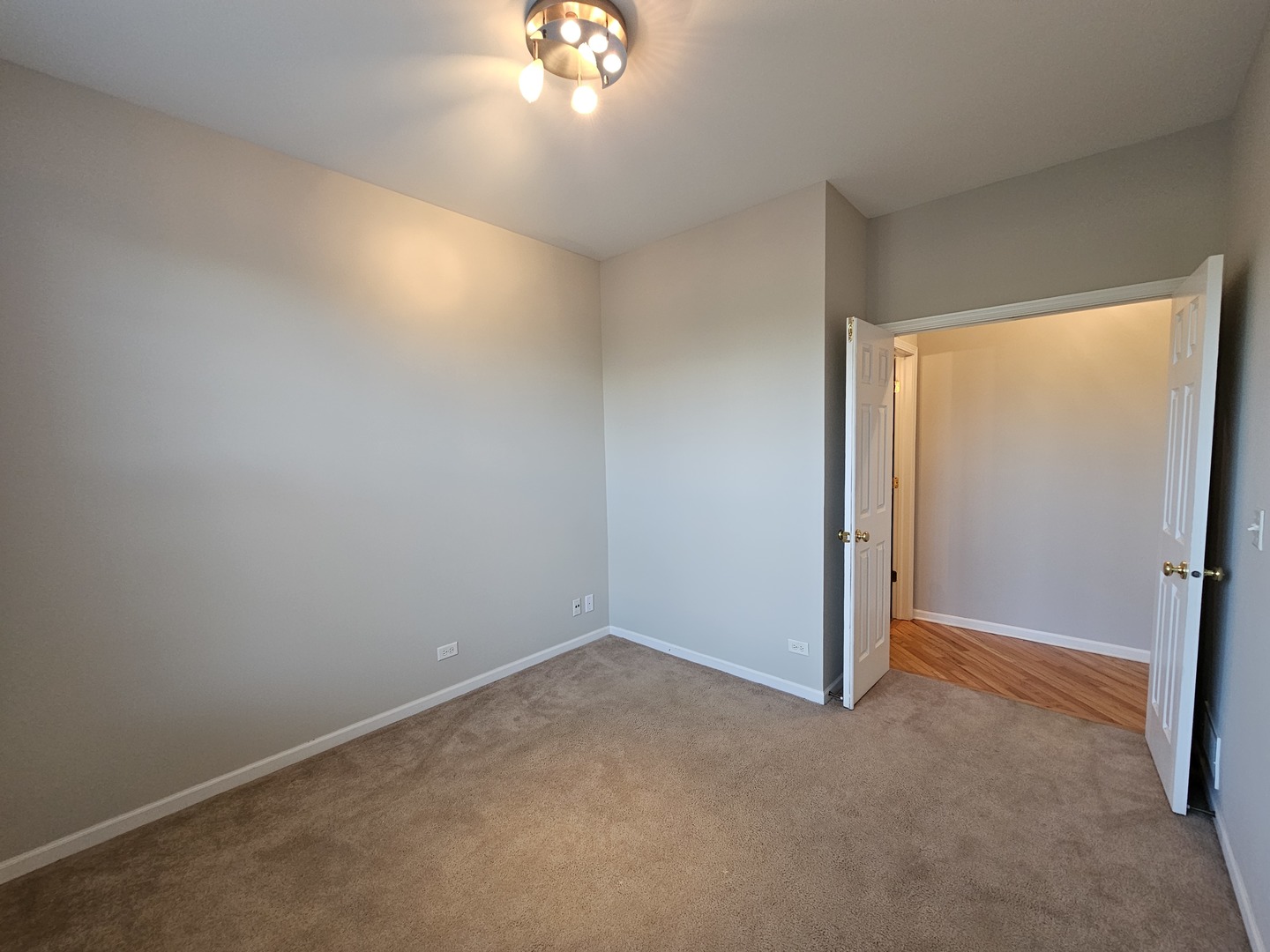 127 Charleston Lane, Gilberts, IL 60136