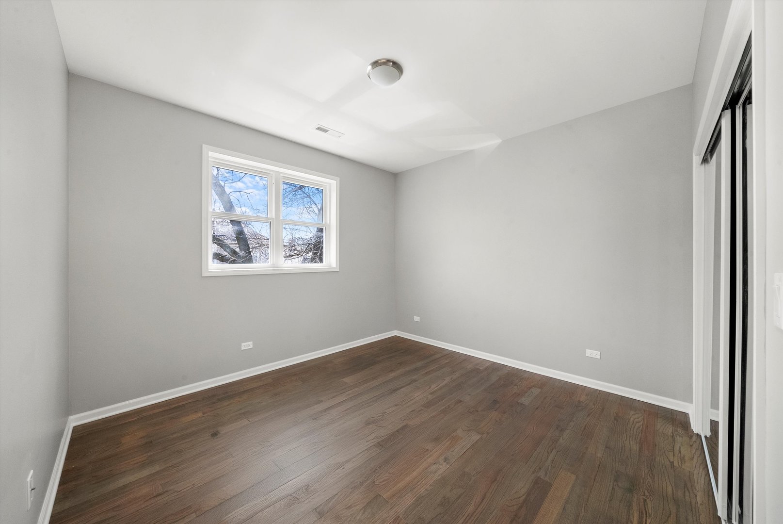 2200 N Kildare Avenue, Chicago, IL 60639