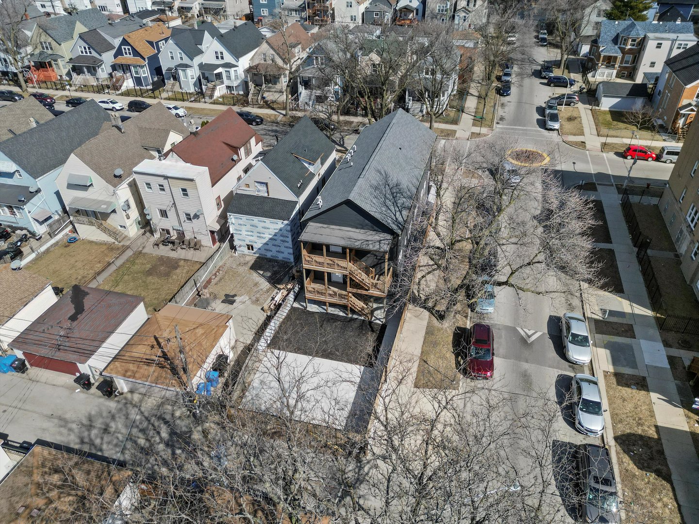 2200 N Kildare Avenue, Chicago, IL 60639