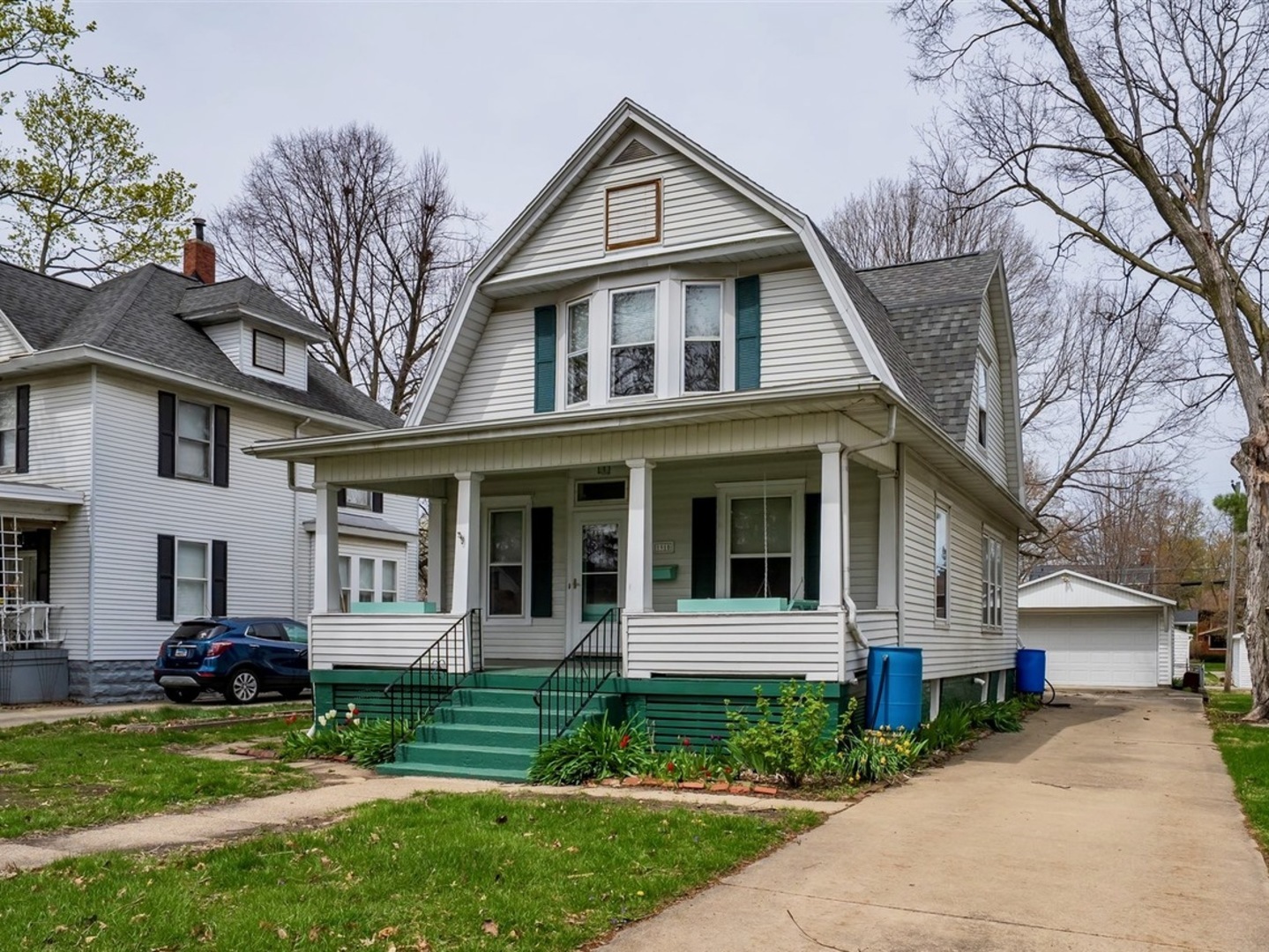 1910 E Taylor Street, Bloomington, IL 61701