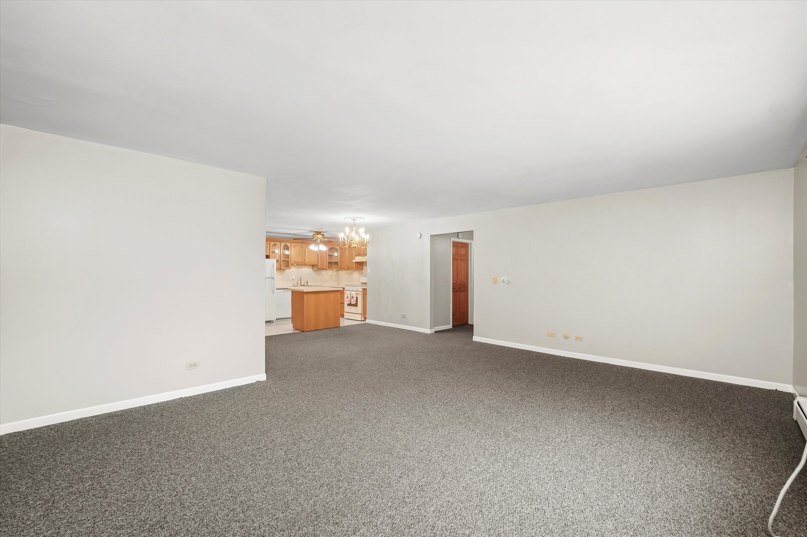 914 N Austin Boulevard #C10, Oak Park, IL 60302
