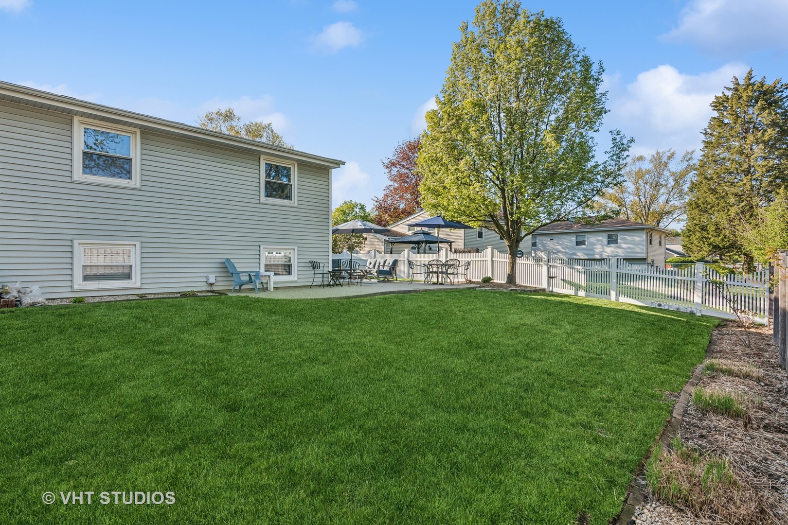 389 Weidner Road, Buffalo Grove, IL 60089