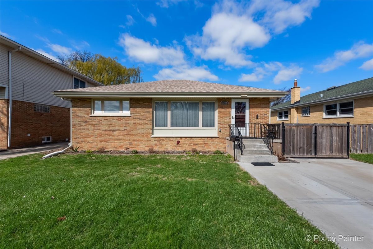 1234 S Cumberland Avenue, Park Ridge, IL 60068