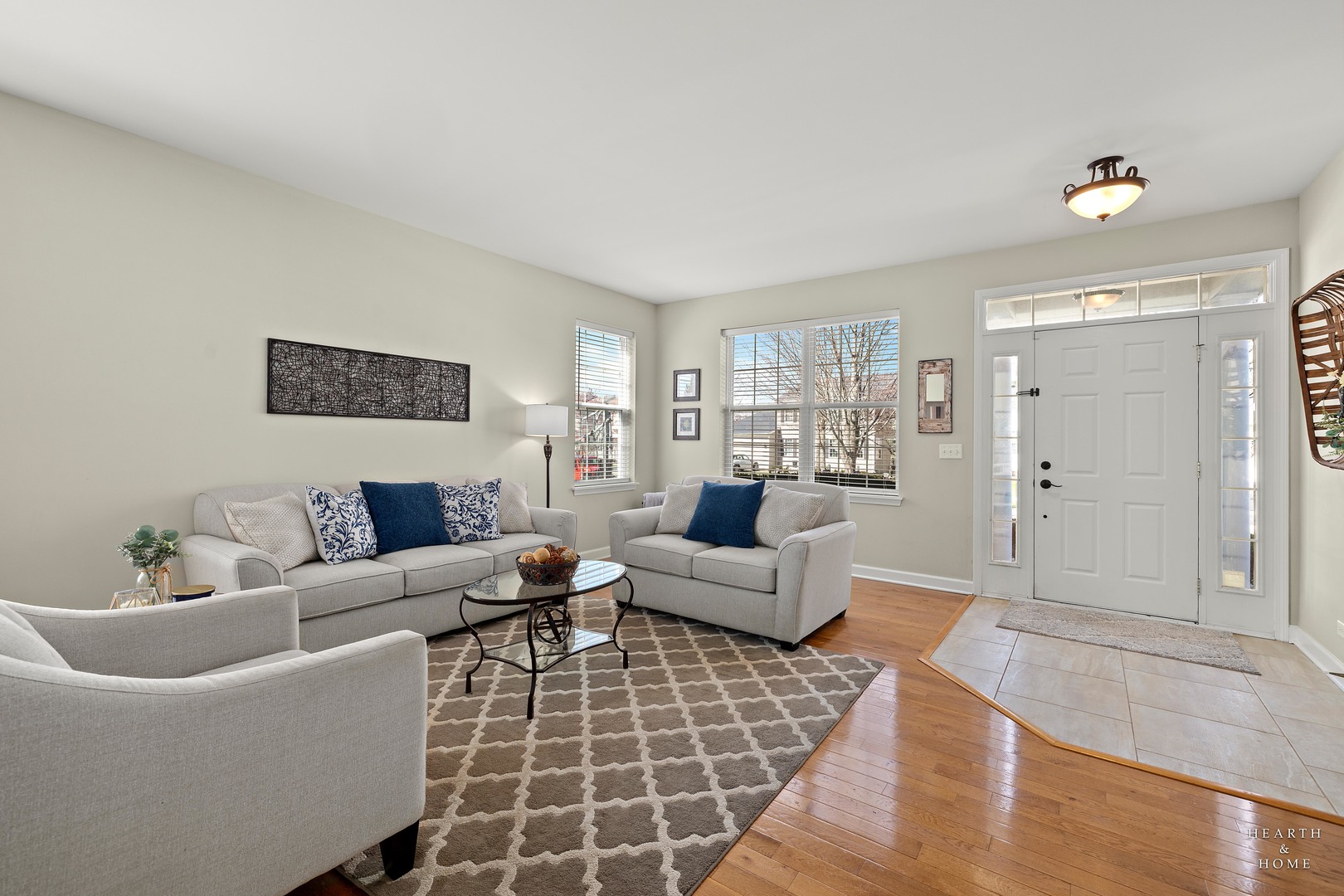 2360 Savanna Drive, Wauconda, IL 60084