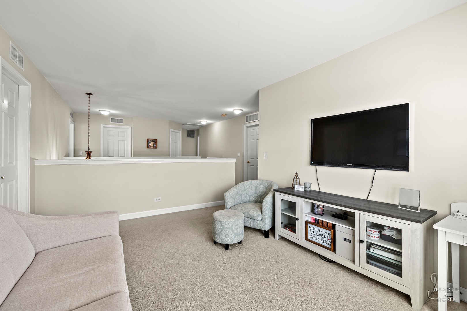 2360 Savanna Drive, Wauconda, IL 60084