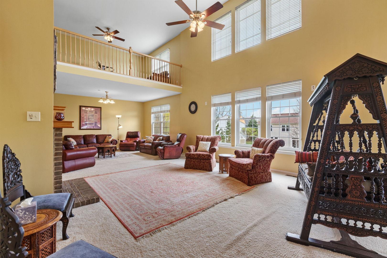 1289 Mallard Lane, Hoffman Estates, IL 60192