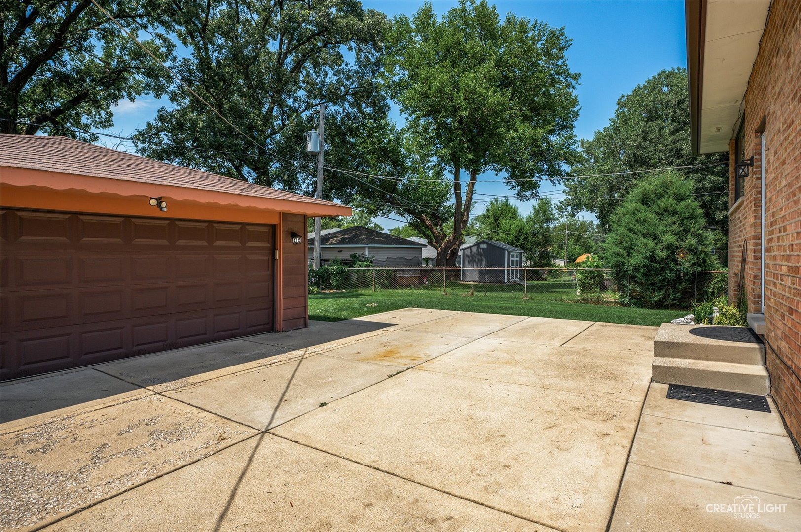 10624 S 83rd Avenue, Palos Hills, IL 60465