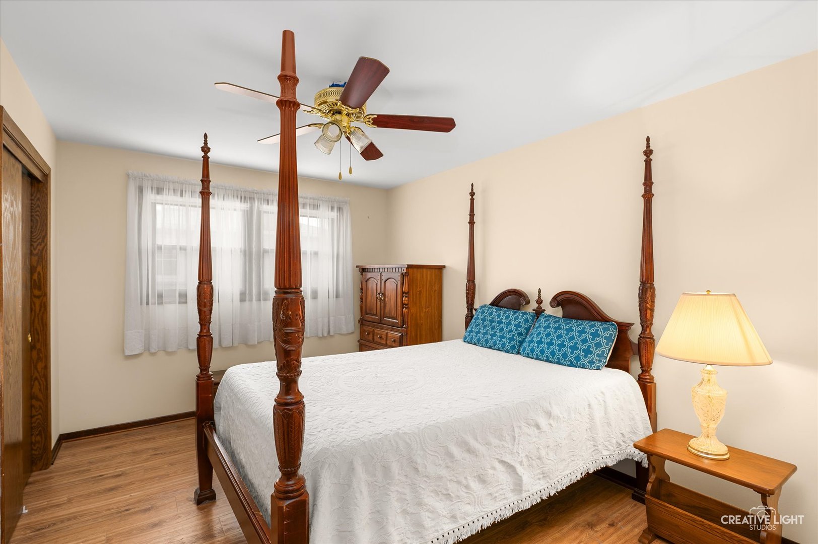 10624 S 83rd Avenue, Palos Hills, IL 60465