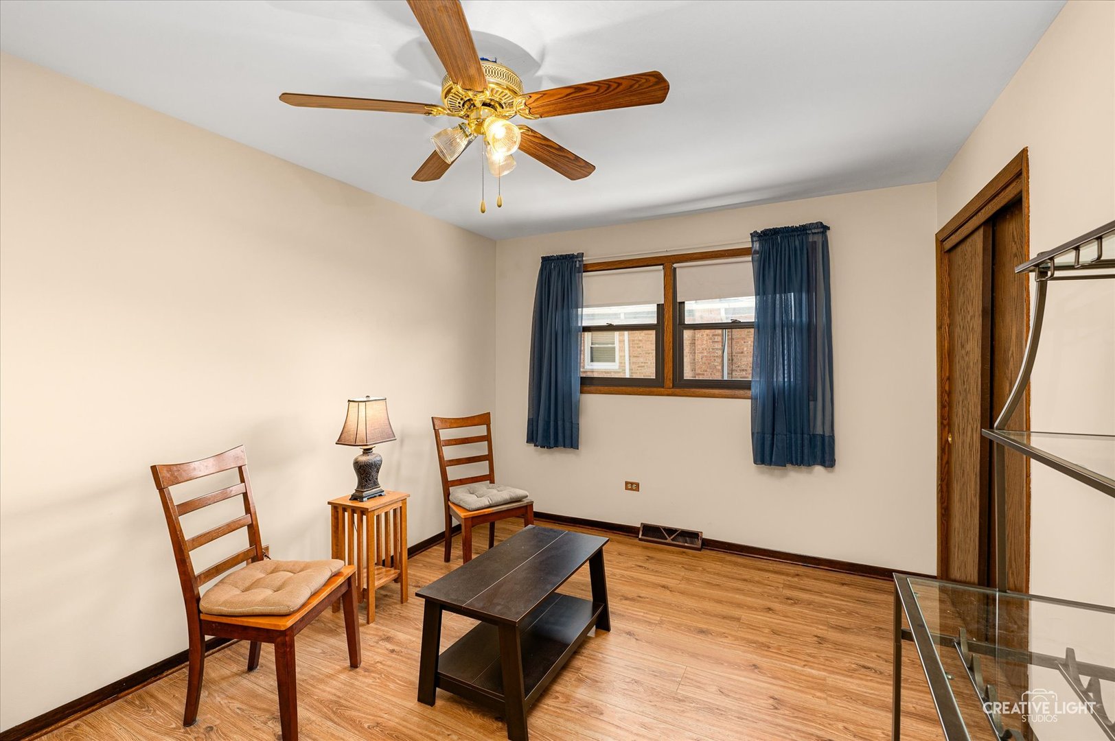 10624 S 83rd Avenue, Palos Hills, IL 60465