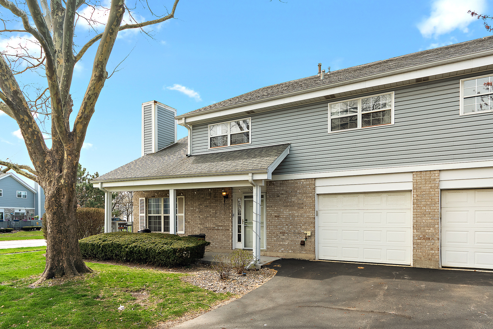 7104 Olde Gatehouse Road, Tinley Park, IL 60477