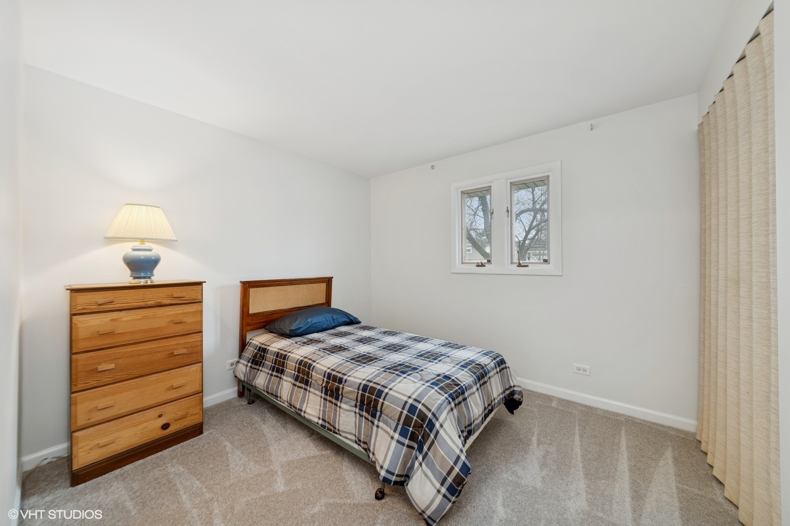 1224 Kingston Lane, Schaumburg, IL 60193