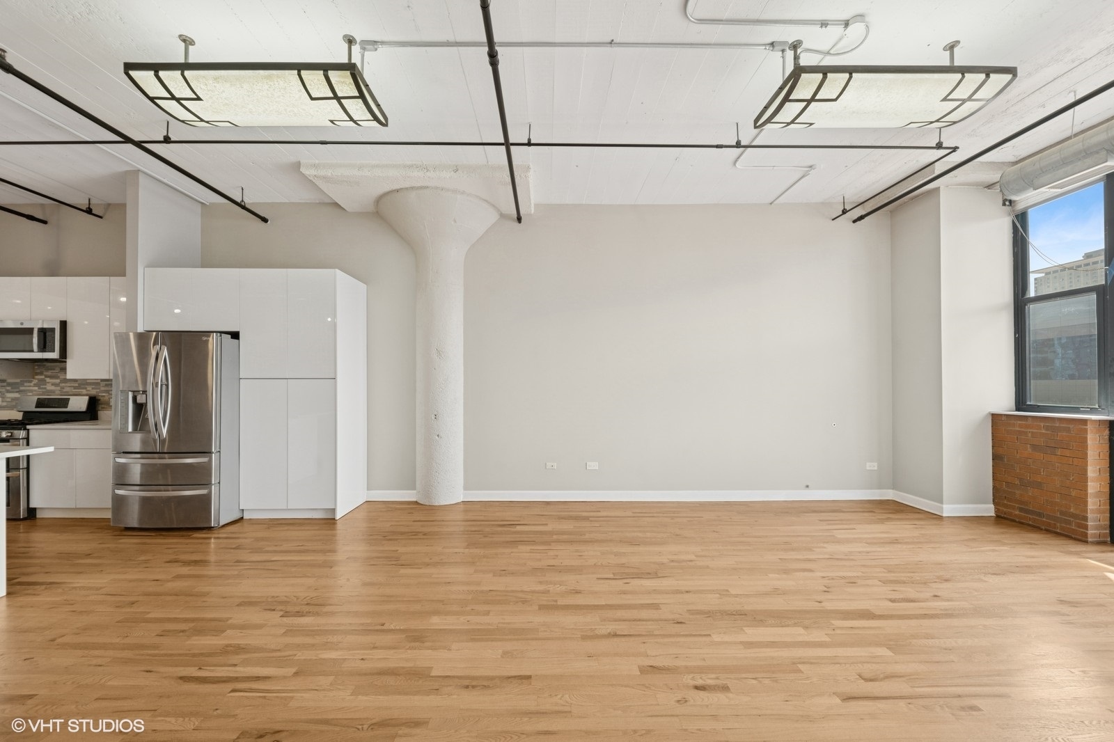 221 E Cullerton Street #517, Chicago, IL 60616