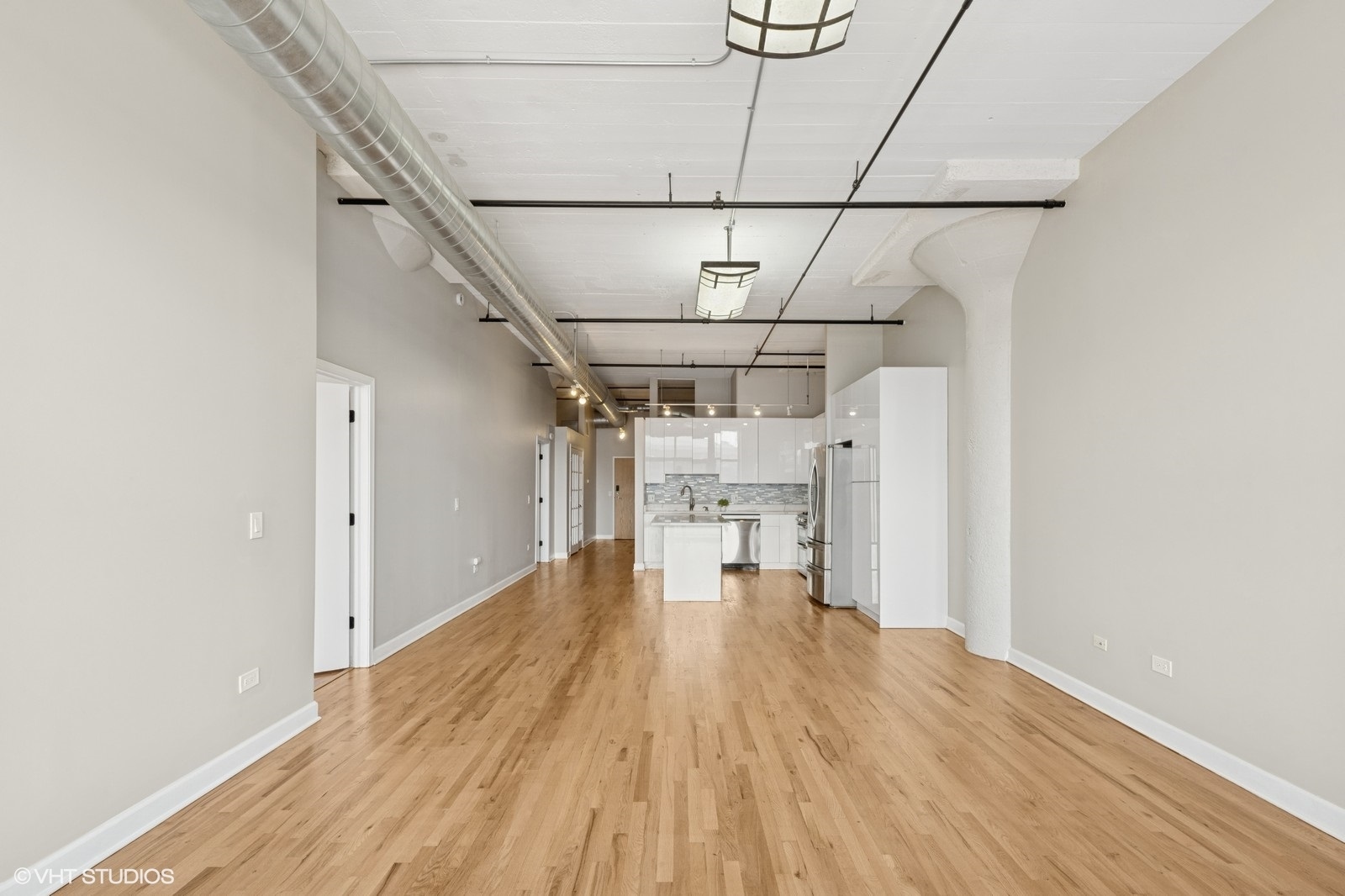 221 E Cullerton Street #517, Chicago, IL 60616