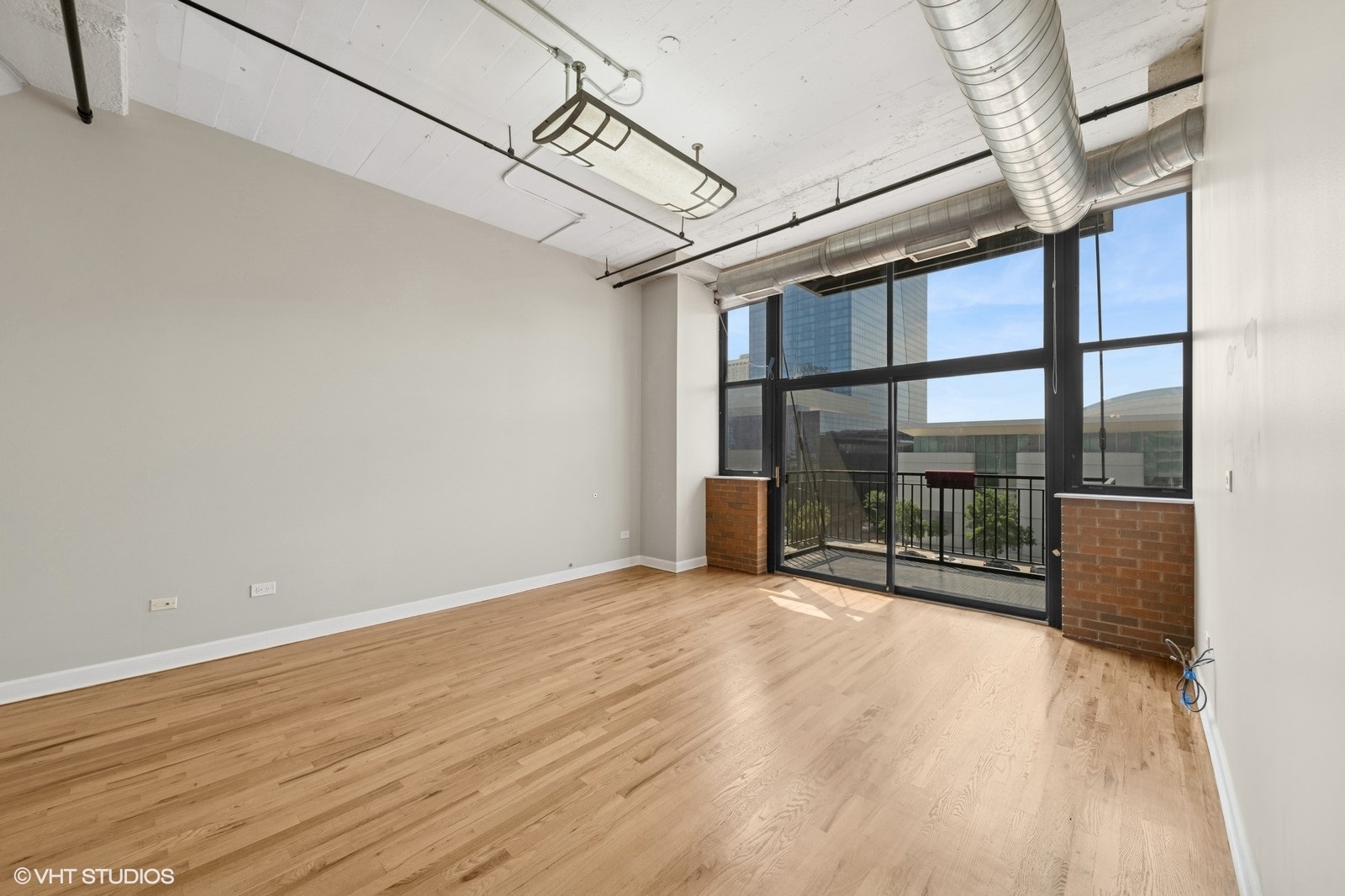 221 E Cullerton Street #517, Chicago, IL 60616