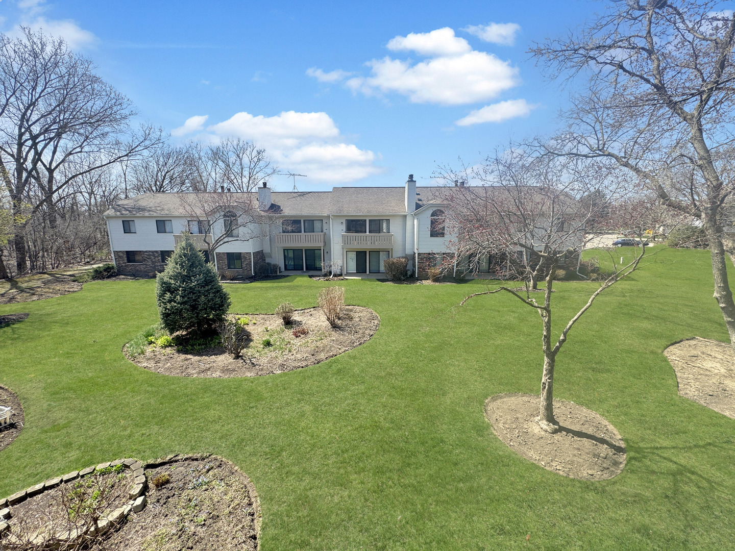 5124 Coventry Lane #8-C-2, Gurnee, IL 60031
