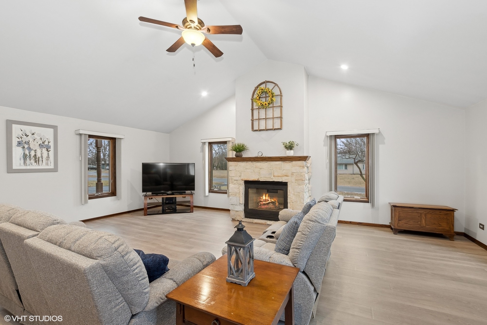 1614 65th Place, Indian Head Park, IL 60525