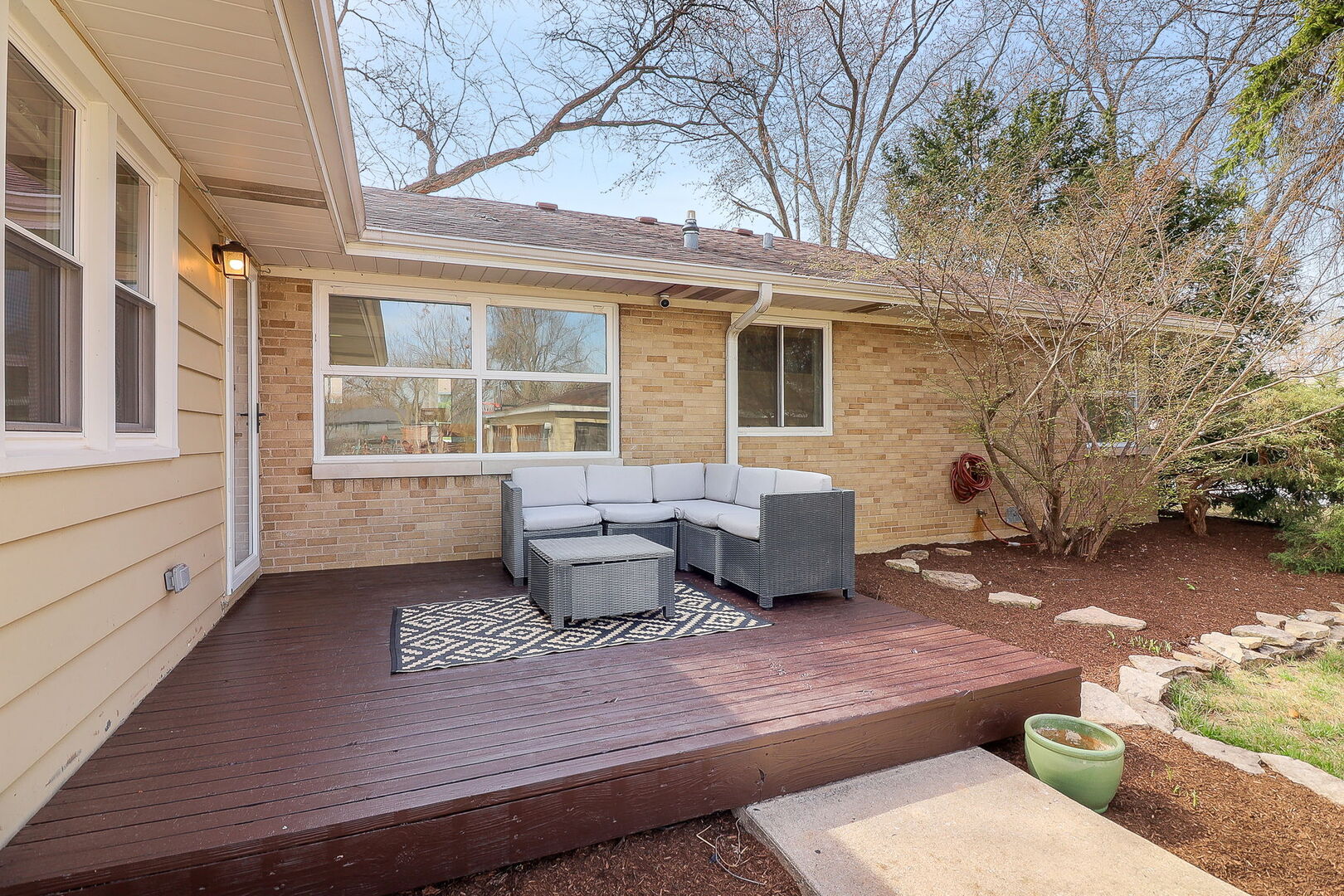 1S525 Taylor Road, Glen Ellyn, IL 60137