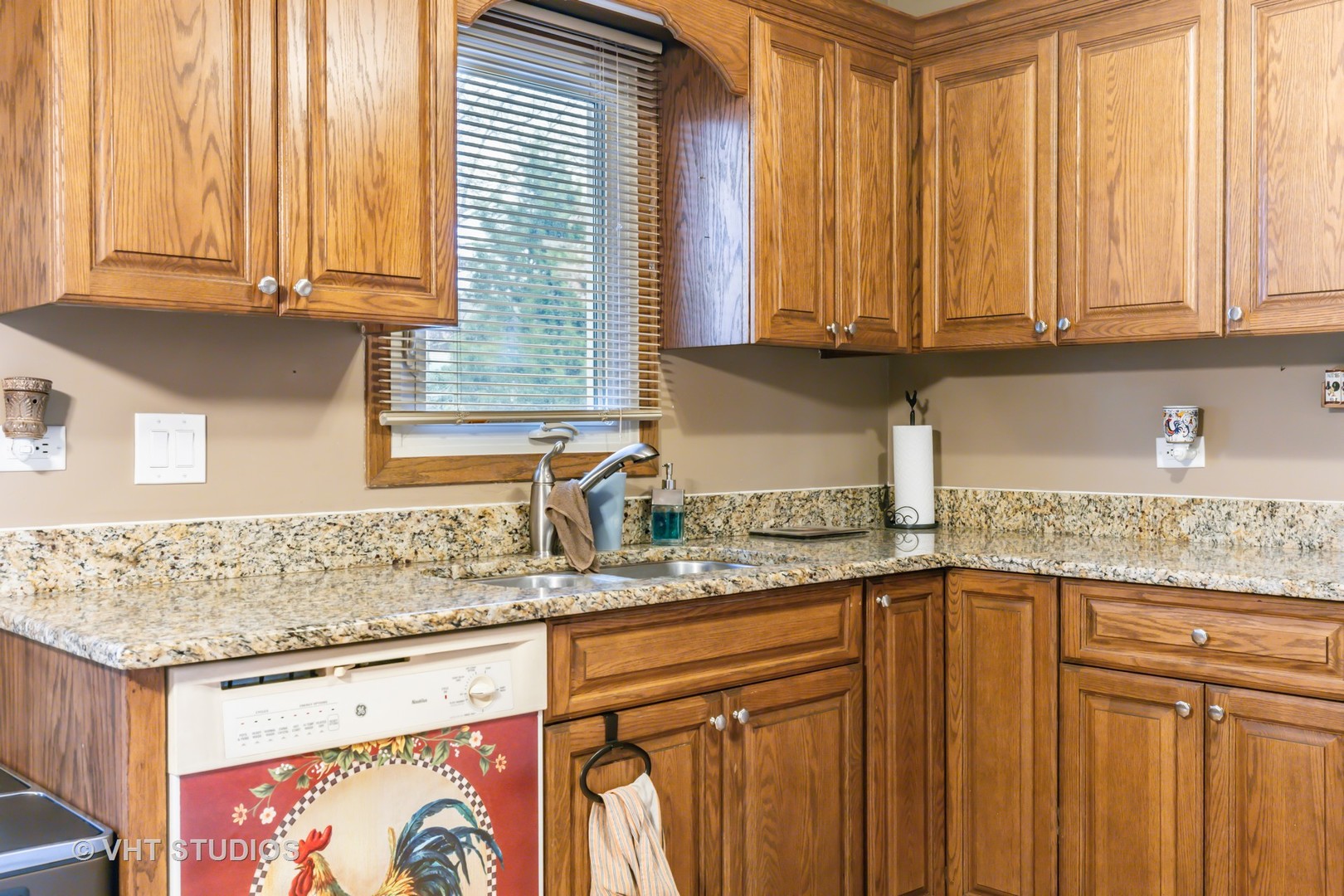 1127 Alpine Lane, Lemont, IL 60439