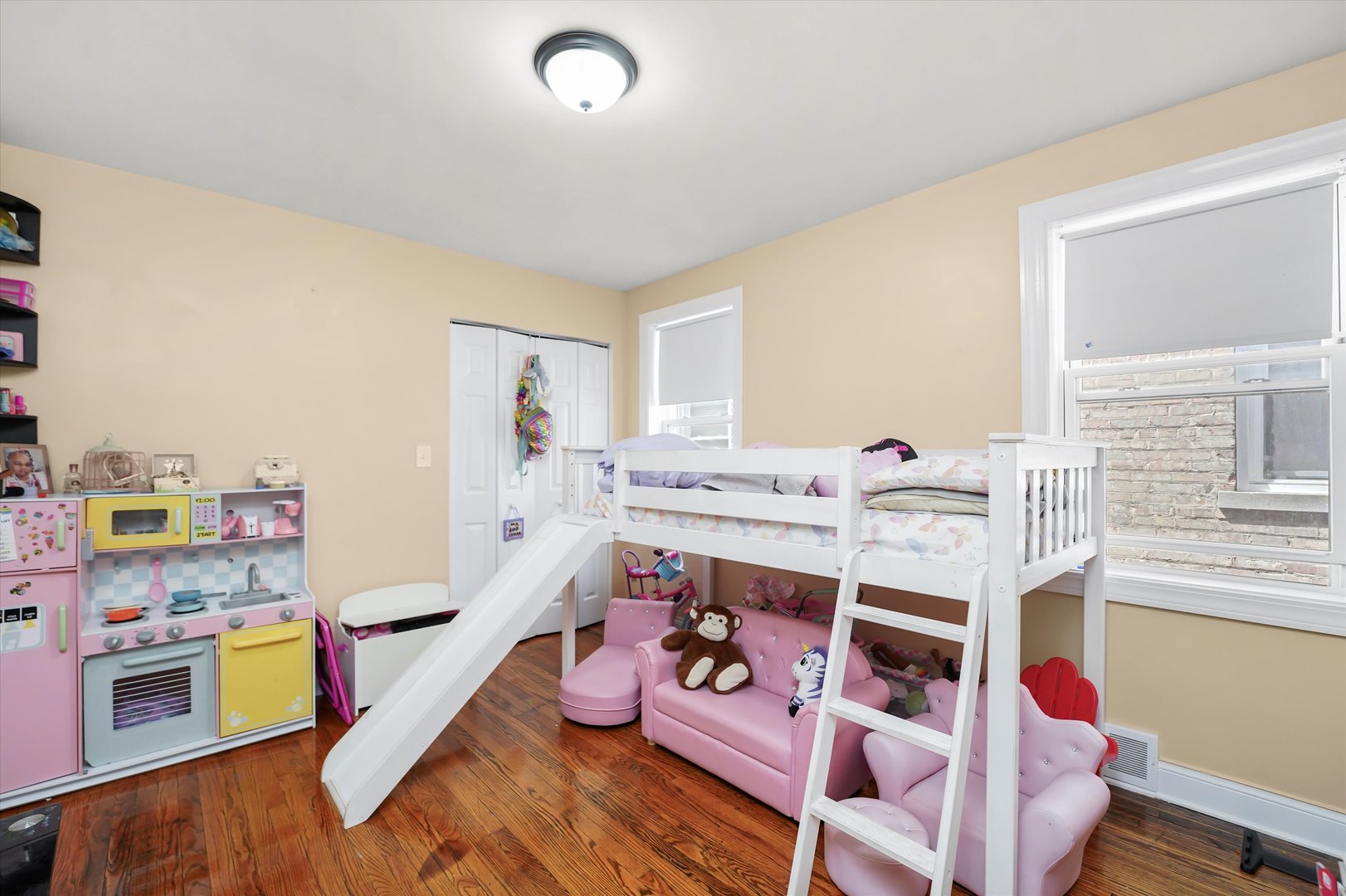4906 W Arthington Street, Chicago, IL 60644