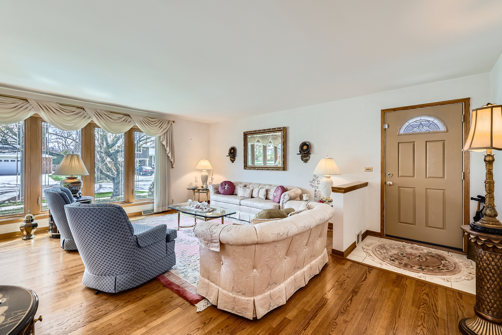 1032 N Drury Lane, Arlington Heights, IL 60004